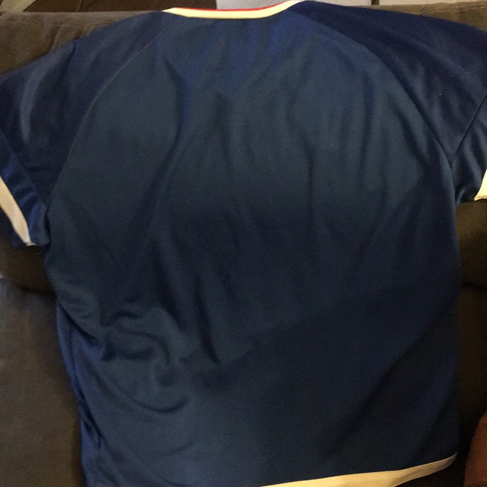 Shirt - Picture 2 of 7